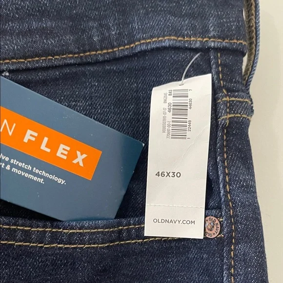 Old Navy Men's Deep Indigo Relaxed Jeans - Picture 5 of 9